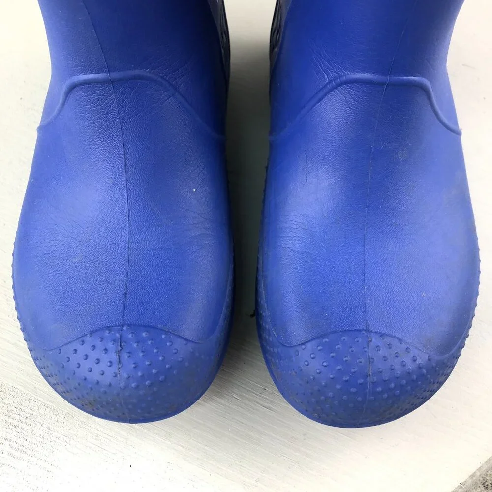 Crocs Kids Size J2 Handle It Blue Easy On Lightweight Pull On Rubber Rain Boots